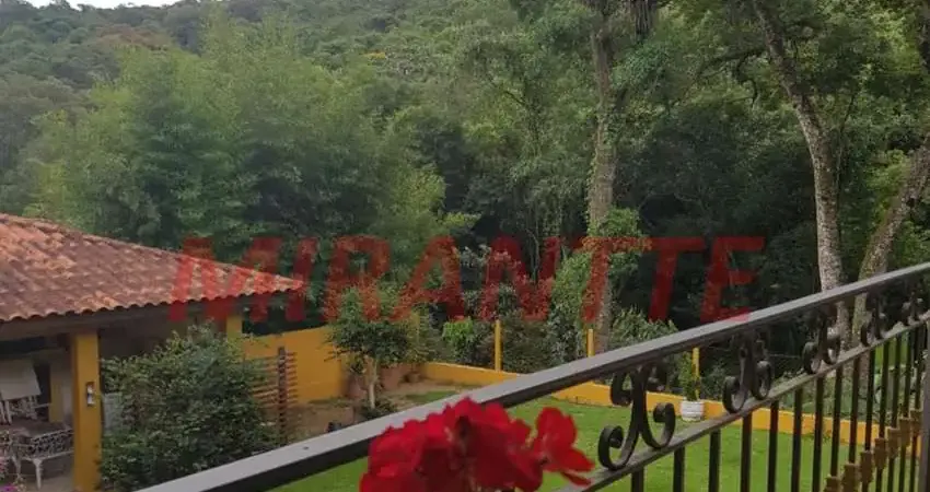 Cond. fechado de 229.42m² com 4 quartos em Serra da Cantareira