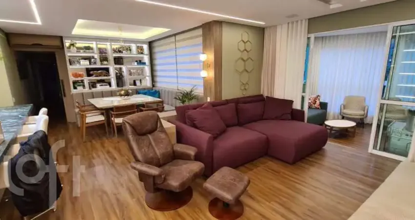 Apartamento à venda em Centro com 165 m², 4 quarto