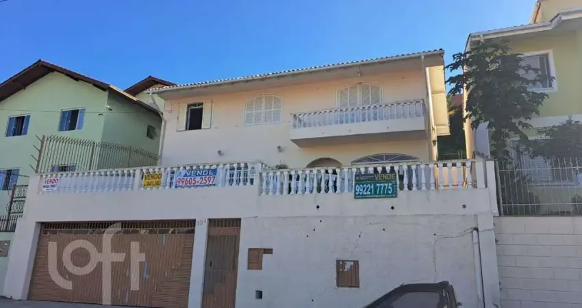 Casa com 10 quartos à venda na Rua Professora Maria do Patrocínio Coelho, 234, Pantanal, Florianópolis