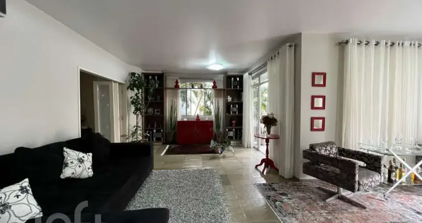 Apartamento à venda em Centro com 342 m², 4 quarto