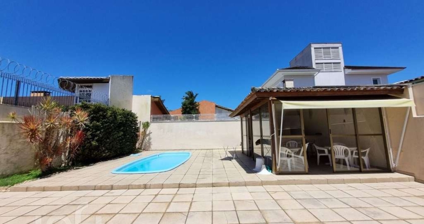 Casa à venda em Córrego Grande com 130 m², 4 quart