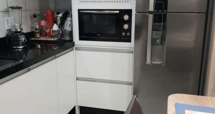 Apartamento à venda em Centro com 64 m², 3 quartos