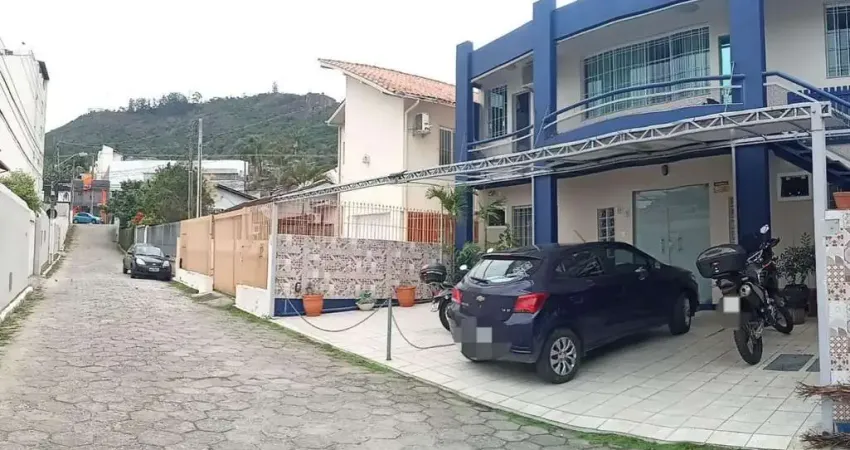 Casa com 11 quartos à venda na Rua João Celestino Pacheco, 69, Trindade, Florianópolis