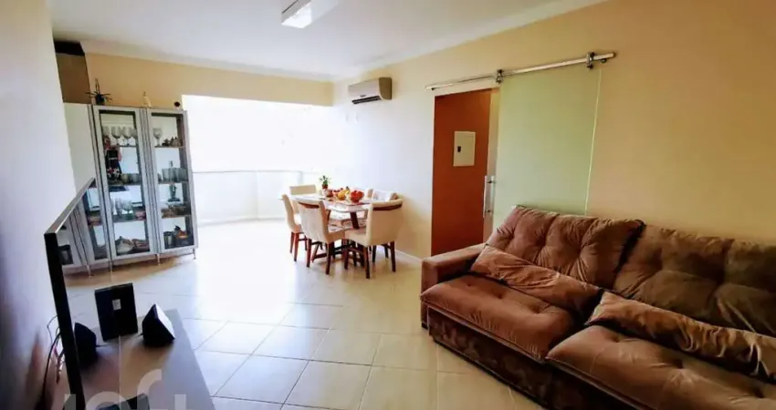 Apartamento à venda em Centro com 79 m², 3 quartos