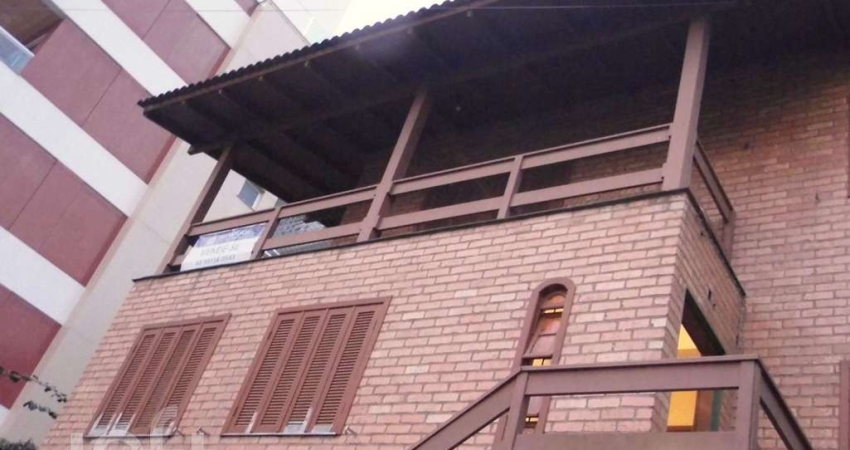 Casa com 6 quartos à venda na Rua Jornalista Alírio Bossle, 7, João Paulo, Florianópolis