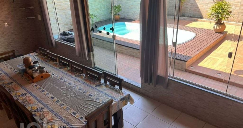 Casa com 3 quartos à venda na Travessa Estanislau José de Assunção Filho, 130, Rio Tavares, Florianópolis