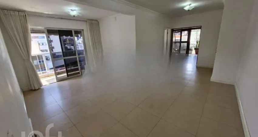 Apartamento à venda em Coqueiros com 251 m², 3 qua