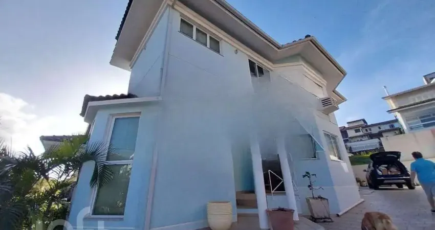 Casa com 5 quartos à venda na Rua Laélia Purpurata, 112, João Paulo, Florianópolis