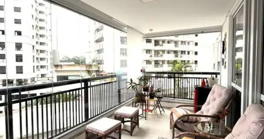 Apartamento à venda em Itacorubi com 170 m², 4 qua