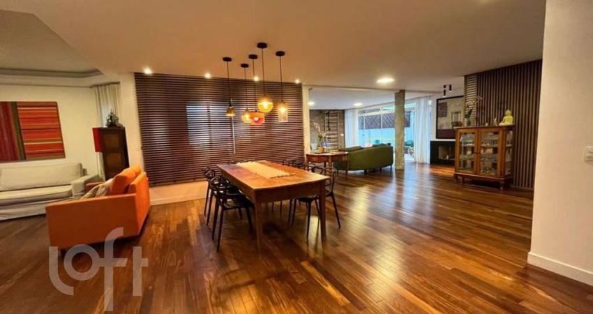 Casa à venda em Jurere Oeste com 350 m², 4 quartos