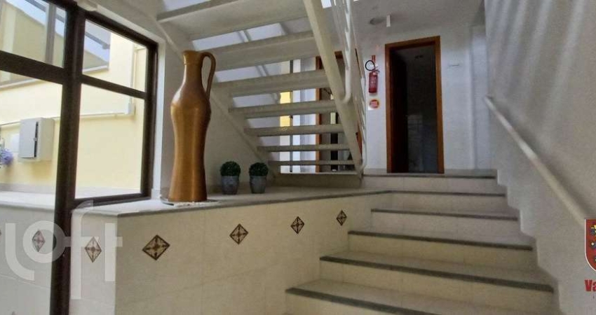 Casa à venda em Centro com 407 m², 12 quartos