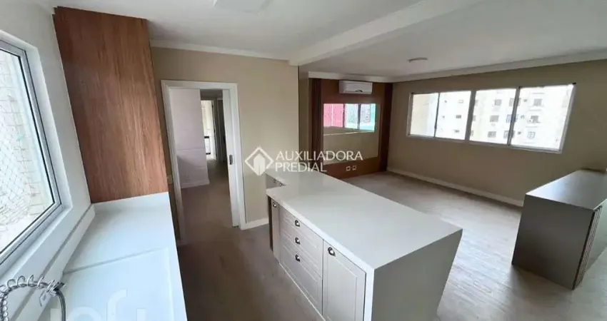 Apartamento à venda em Centro com 168 m², 3 quarto