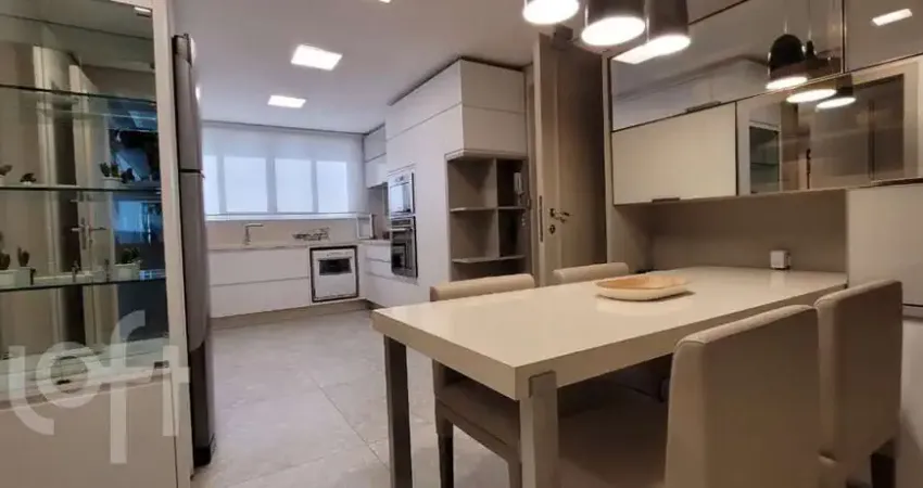 Apartamento à venda em Centro com 403 m², 3 quarto