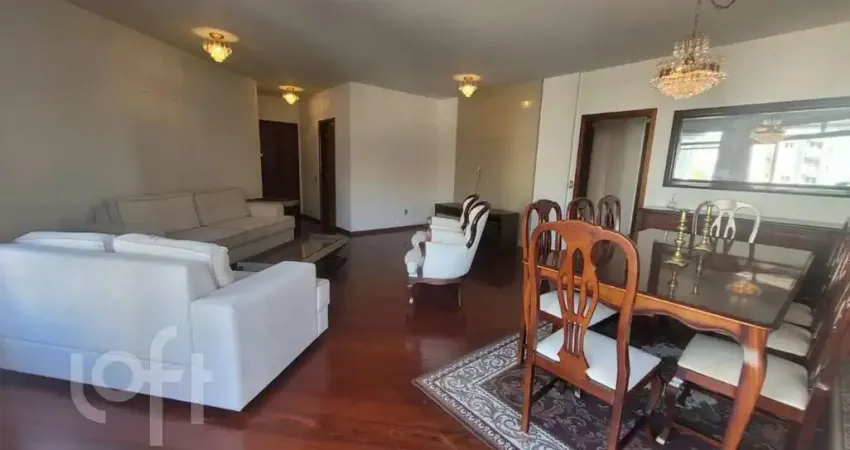 Apartamento à venda em Centro com 156 m², 4 quarto