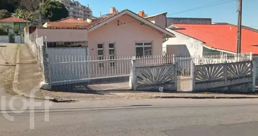 Casa com 3 quartos à venda na Rua Juan Ganzo Fernandes, 402, Saco dos Limões, Florianópolis