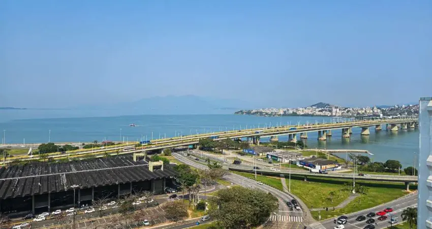 Apartamento com 3 quartos à venda na Rua Cristóvão Nunes Pires, 180, Centro, Florianópolis