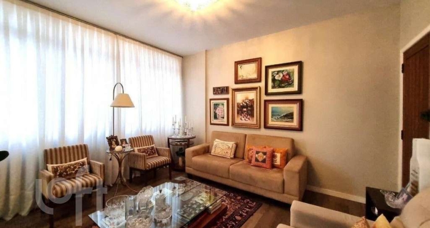 Apartamento à venda em Centro com 108 m², 2 quarto