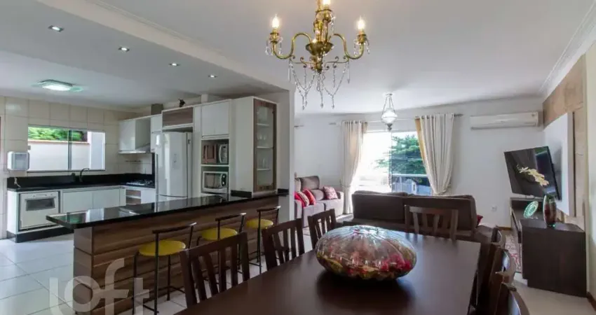 Casa com 7 quartos à venda na Rua Prefeito Dib Cherem, 236, Coloninha, Florianópolis