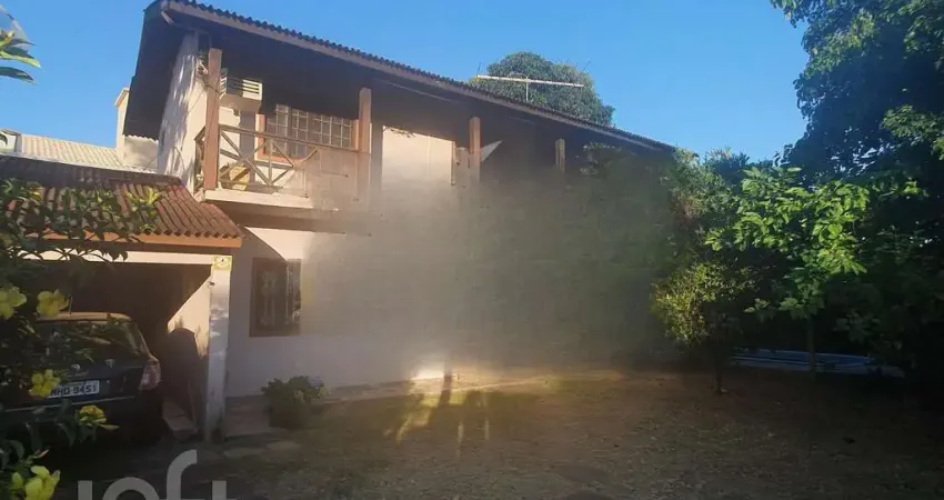 Casa com 2 quartos à venda na Servidão Augusto Buss, 211, Rio Tavares, Florianópolis