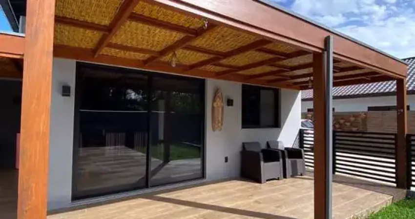 Casa com 3 quartos à venda na Rua Altamiro Barcelos Dutra, 412, Barra da Lagoa, Florianópolis