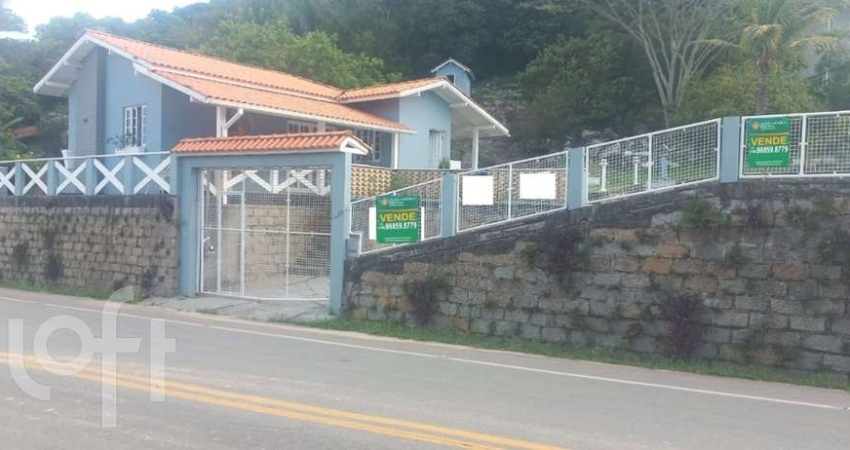Casa à venda em Morro das Pedras com 80 m², 2 quar