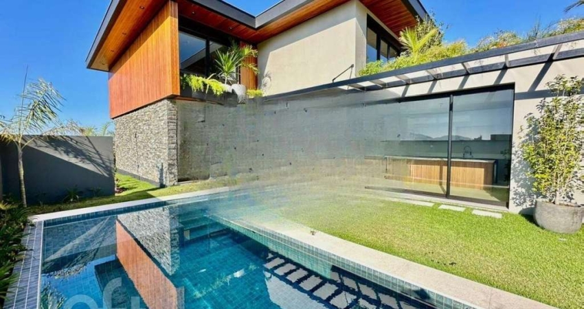 Casa à venda em Lagoa da Conceição com 607 m², 4 q