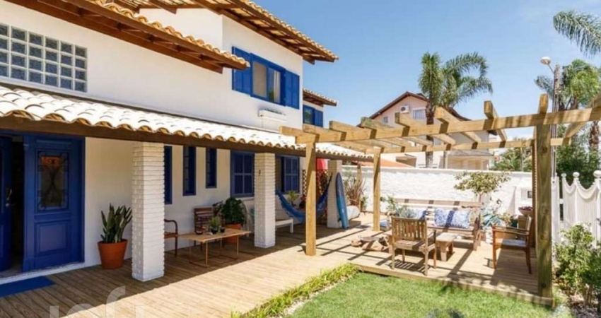 Casa com 5 quartos à venda na Avenida dos Coqueiros, 667, Daniela, Florianópolis