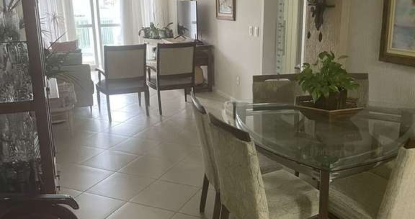 Apartamento à venda em Centro com 121 m², 3 quarto