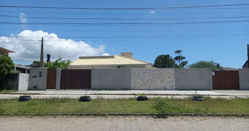 Casa de 3 dormitórios à venda no Campeche