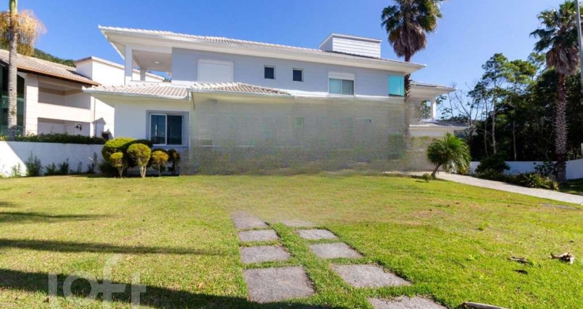 Casa à venda em Córrego Grande com 299 m², 5 quart