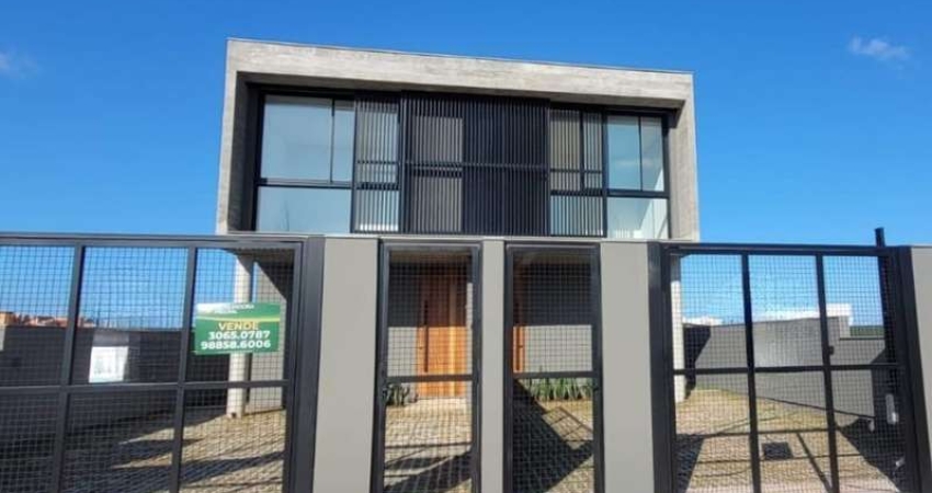 Casa à venda em Campeche Leste com 175 m², 3 quart