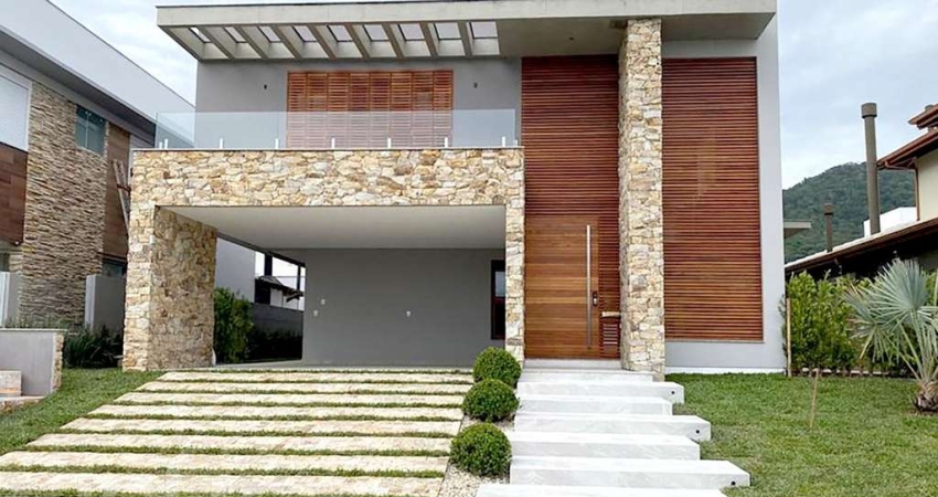 Casa à venda em Lagoa da Conceição com 388 m², 4 q