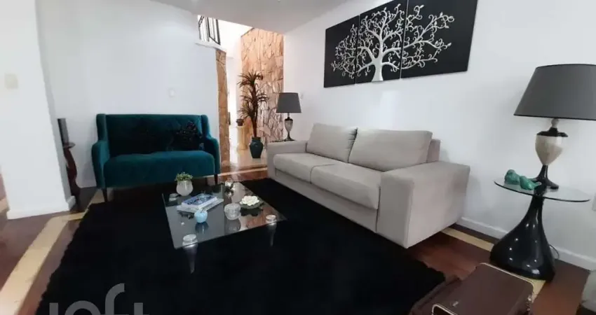 Casa à venda em Ressacada com 241 m², 4 quartos, 1
