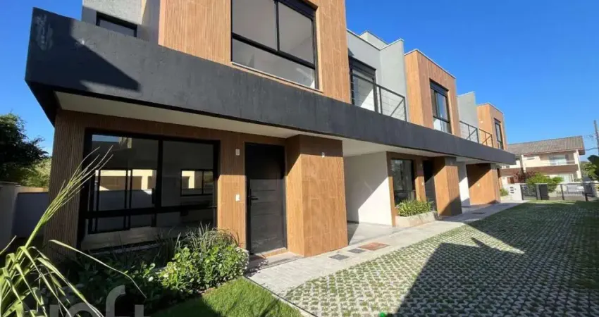 Casa à venda em Moenda com 123 m², 3 quartos, 1 su