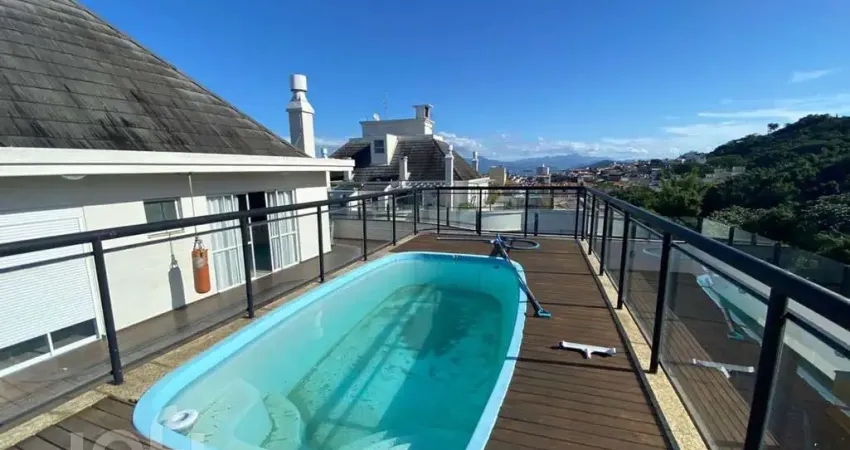 Apartamento à venda em Coqueiros com 269 m², 3 qua