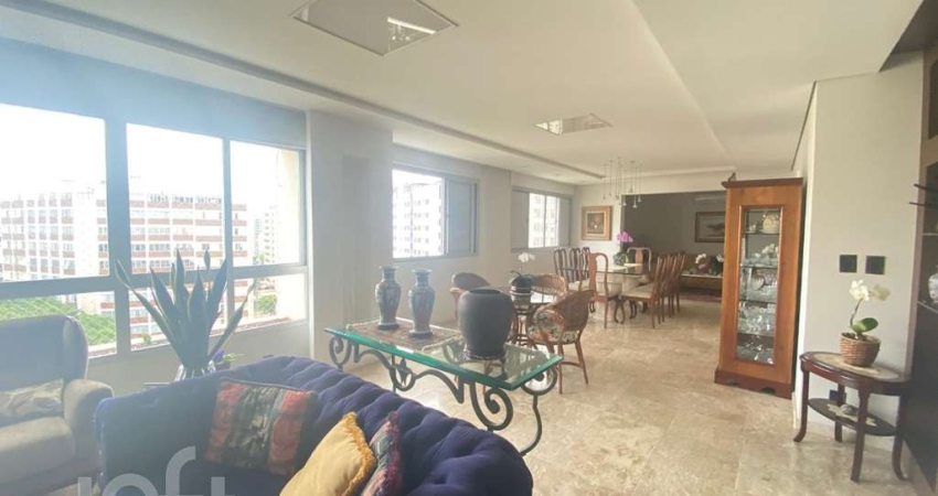 Apartamento à venda em Centro com 420 m², 3 quarto