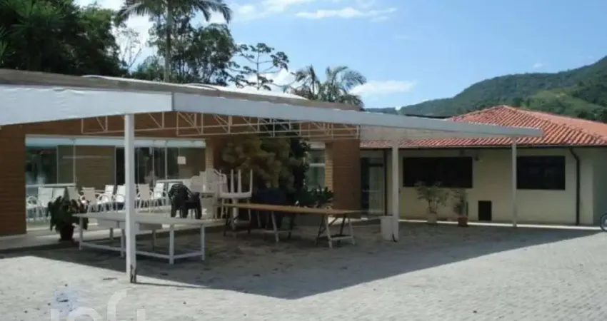 Casa com 5 quartos à venda na Rodovia Admar Gonzaga, 3150, Itacorubi, Florianópolis