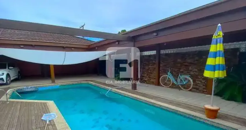 Casa com 5 quartos para alugar na Rua Professor Paulo Roberto Martins, 54, Santa Mônica, Florianópolis