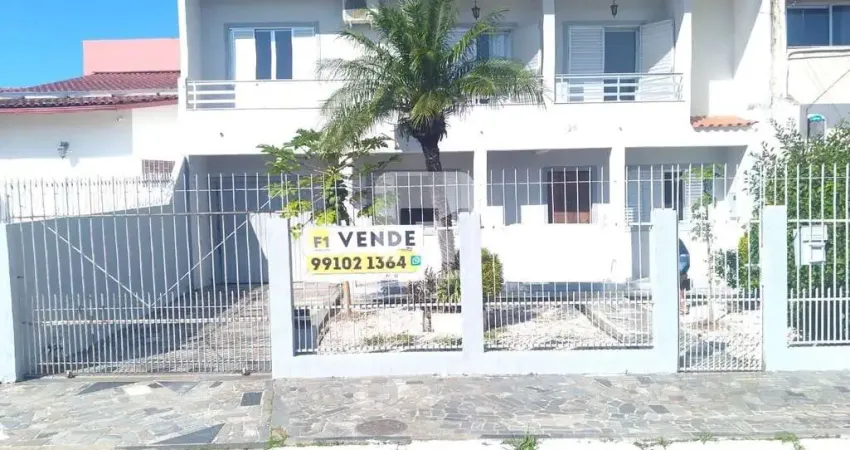 Casa com 5 quartos à venda na Rua José Aurino de Matos, 128, Kobrasol, São José