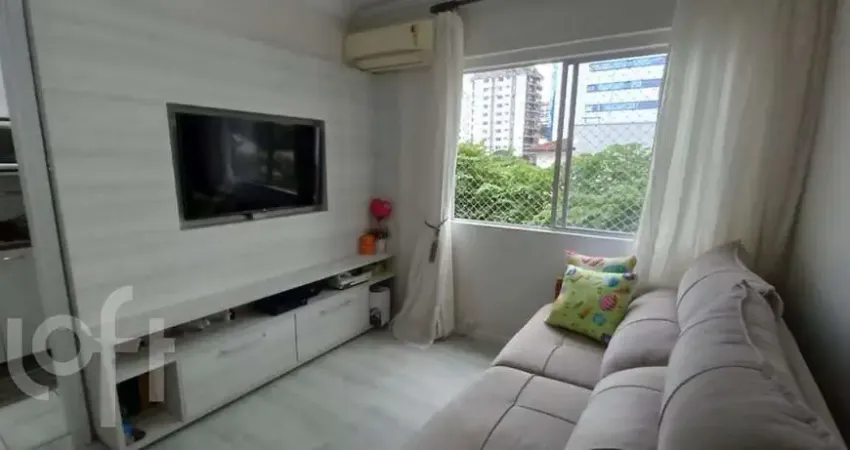 Apartamento à venda em Centro com 48 m², 2 quartos
