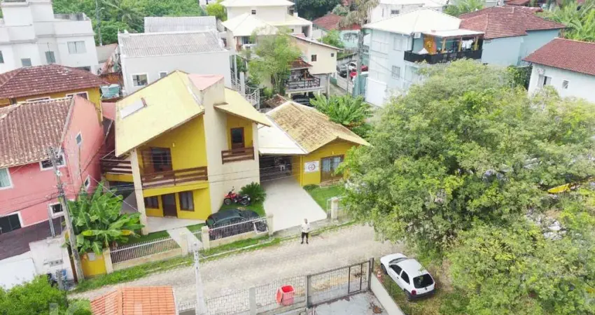 Casa com 3 quartos à venda na Servidão das Vassouras, 777, Lagoa da Conceição, Florianópolis