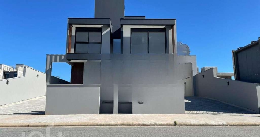 Casa com 3 quartos à venda na Jardim 100, 18, Campeche, Florianópolis
