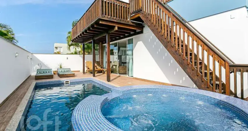 Casa em condomínio fechado com 5 quartos à venda na Rua Manoel Pedro Vieira, 960, Morro das Pedras, Florianópolis