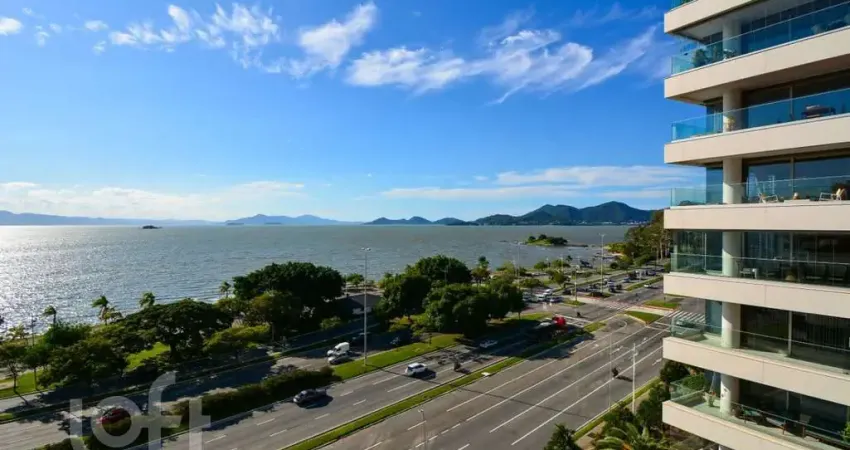 Apartamento à venda em Agronômica com 206 m², 4 qu