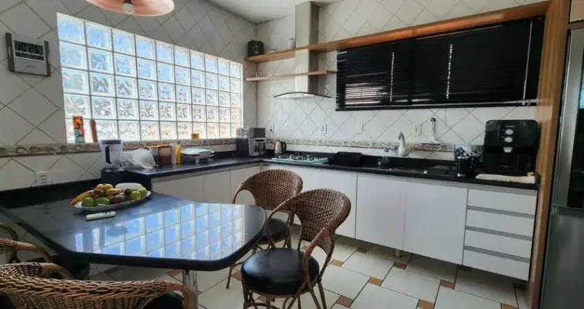 Casa com 3 quartos à venda na Rua São João Batista, 41, Agronômica, Florianópolis