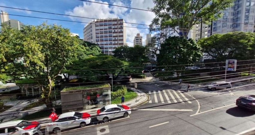 Apartamento à venda em Centro com 102 m², 3 quarto