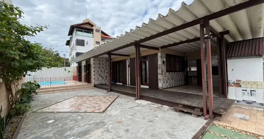 Casa com 4 quartos à venda na Rua João Luiz da Silva Brito, 334, Canasvieiras, Florianópolis
