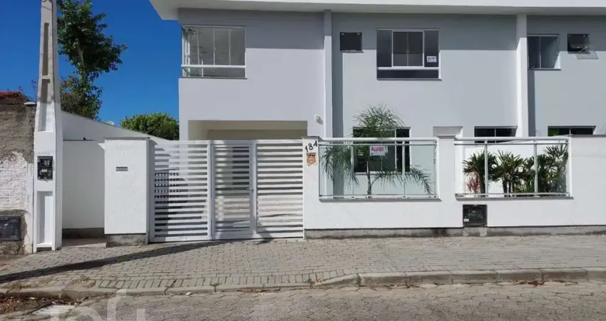 Casa com 3 quartos à venda na Rua Quatorze Bis, 184, Carianos, Florianópolis