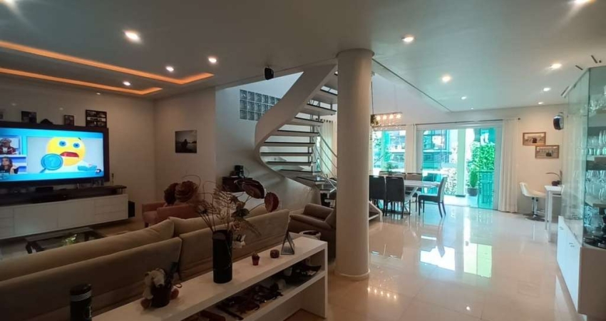 Casa em condomínio fechado com 3 quartos à venda na Rua Douglas Seabra Levier, 228, Trindade, Florianópolis