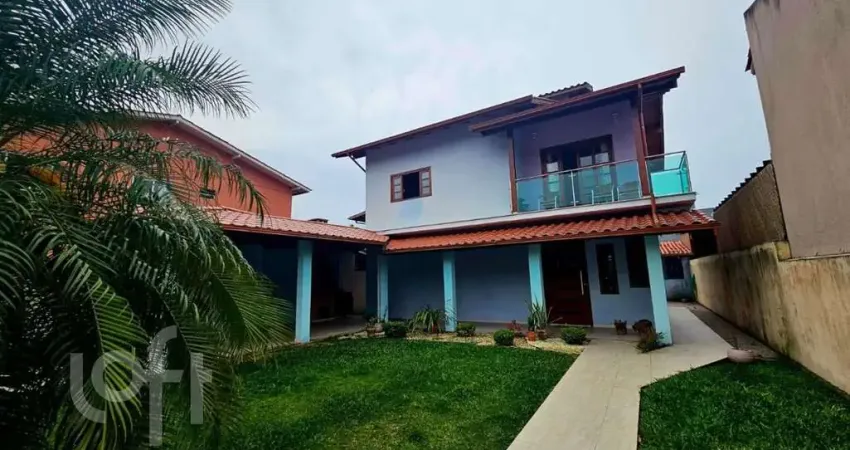 Casa com 4 quartos à venda na Servidão Flor do Campo, 19, Vargem Grande, Florianópolis
